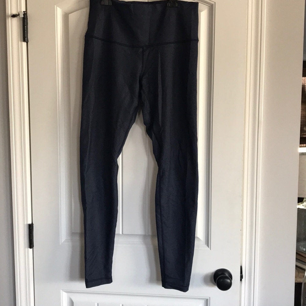 Lululemon yoga pants